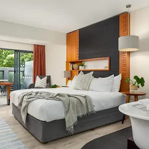 Hotel Neighbourgood East Cape Town