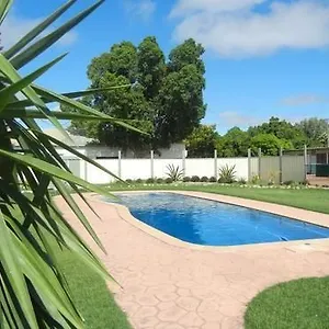 Tourist Park Caravan Park Longreach