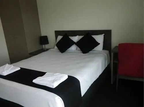 Dooleys Tavern And Motel Capella 4*,  Australia
